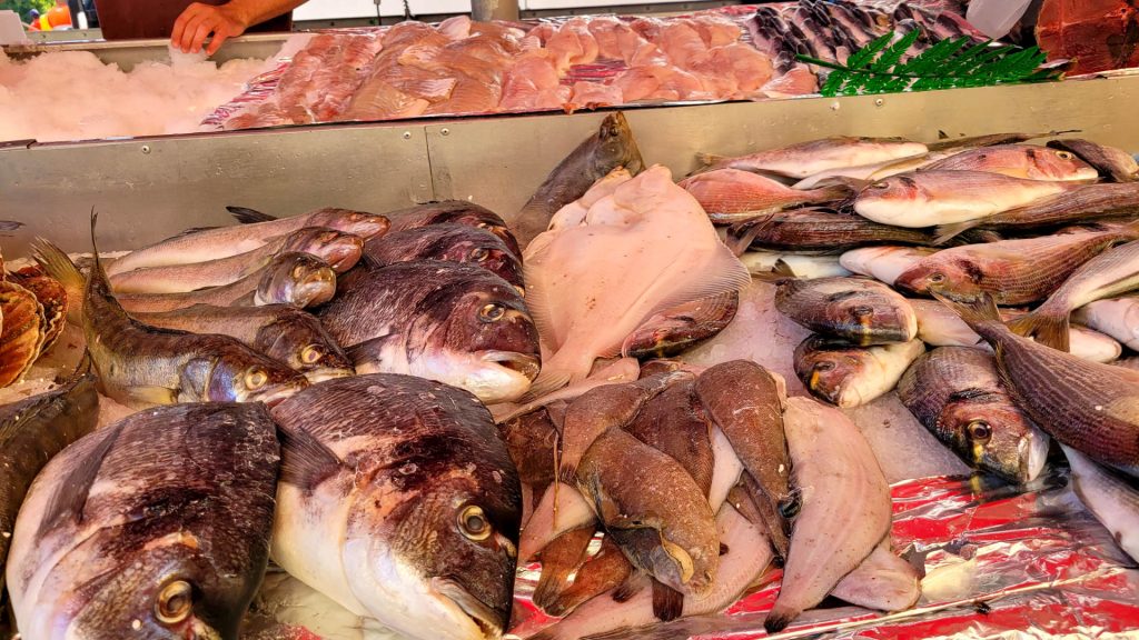 Marché de la libération - Nice - French Riviera